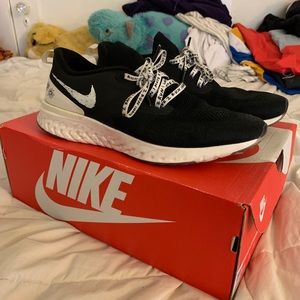 Nike Odyssey React Flyknit 2 Nathan Bell Size 10.5